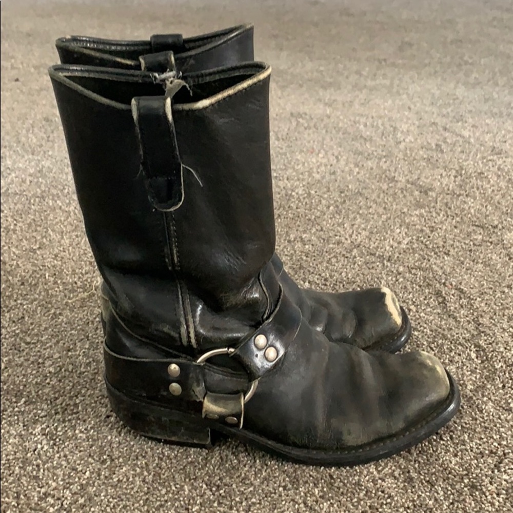 Amazing pair of boots